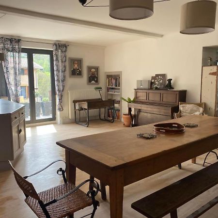 Maison Sur Cour Courzieu Экстерьер фото